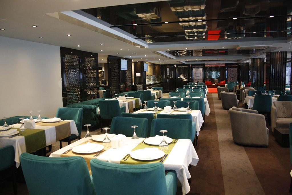 Atasehir Palace Hotel & Conference Istanbul Ngoại thất bức ảnh