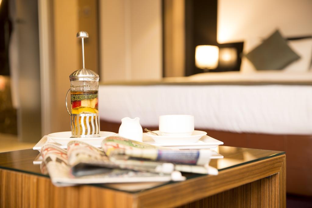 Atasehir Palace Hotel & Conference Istanbul Ngoại thất bức ảnh