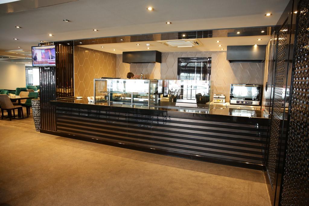 Atasehir Palace Hotel & Conference Istanbul Ngoại thất bức ảnh