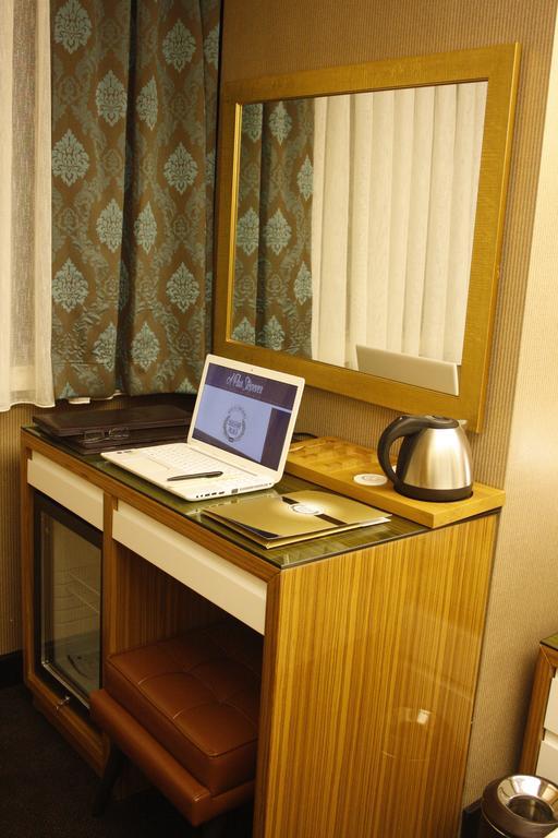 Atasehir Palace Hotel & Conference Istanbul Ngoại thất bức ảnh