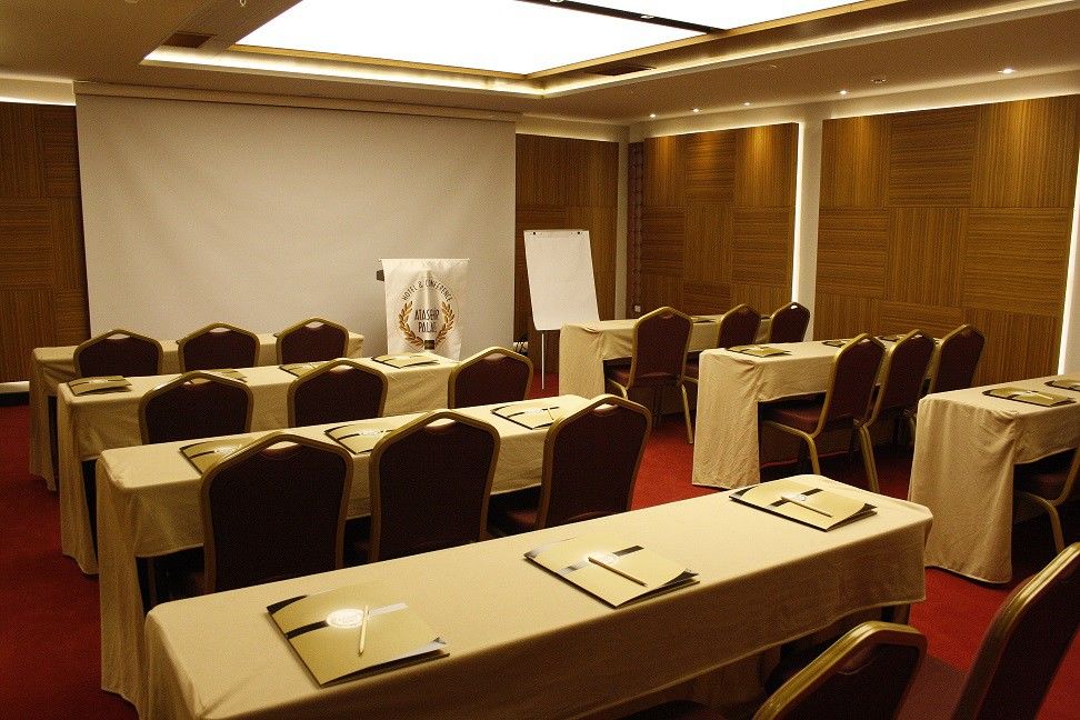 Atasehir Palace Hotel & Conference Istanbul Ngoại thất bức ảnh